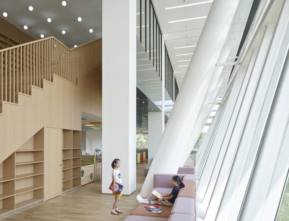 深圳市民中心多媒 體展廳設(shè)計(jì)3 深圳市民中心多媒 體展廳設(shè)計(jì)3