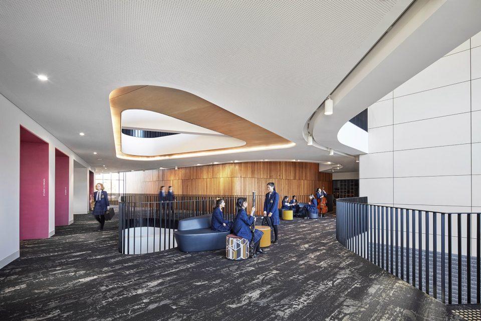 深圳國際珠寶展廳設(shè)計元素1 深圳國際珠寶展廳設(shè)計元素1