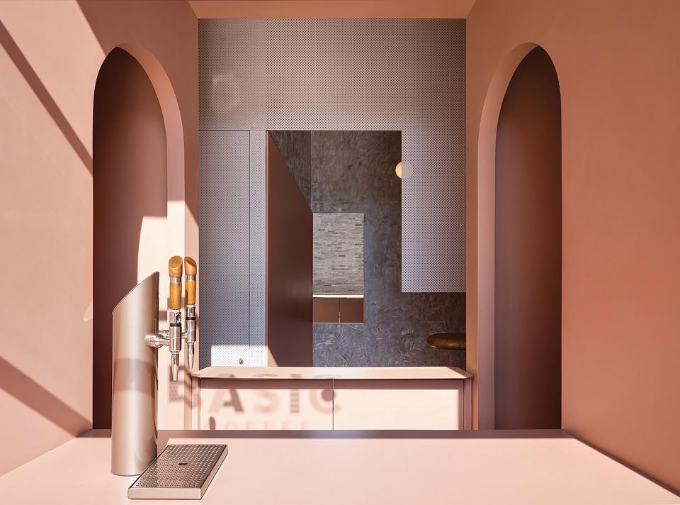 房地產(chǎn)公司展廳設(shè)計(jì)效果圖2 房地產(chǎn)公司展廳設(shè)計(jì)效果圖2