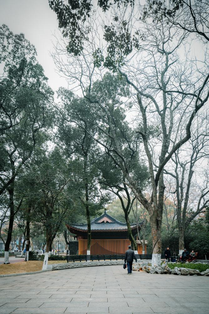 %E5%8C%97%E4%BE%A7%E5%85%AC%E5%9B%AD%E5%85%A5%E5%8F%A3%E5%B9%BF%E5%9C%BA_%C2%A9_%E4%BB%BB%E5%A4%A9.jpg %E5%8C%97%E4%BE%A7%E5%85%AC%E5%9B%AD%E5%85%A5%E5%8F%A3%E5%B9%BF%E5%9C%BA_%C2%A9_%E4%BB%BB%E5%A4%A9.jpg