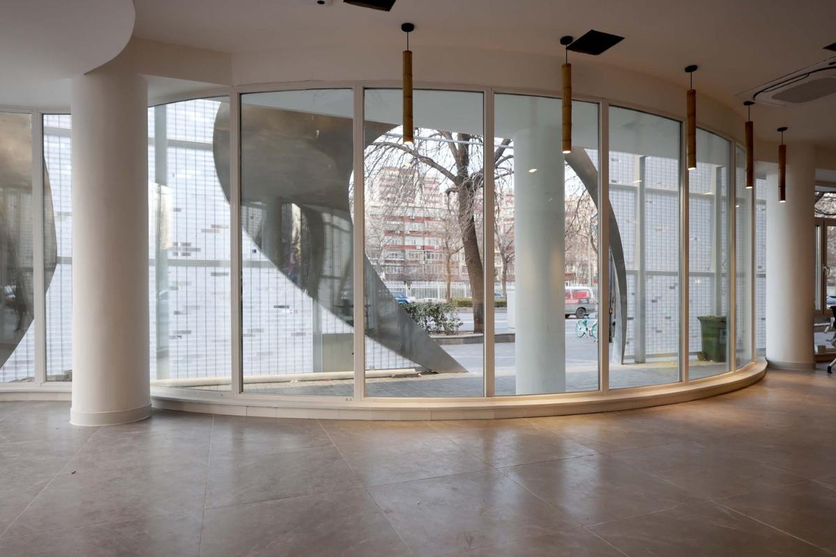 B_12_內(nèi)外之間.jpg B_12_內(nèi)外之間.jpg